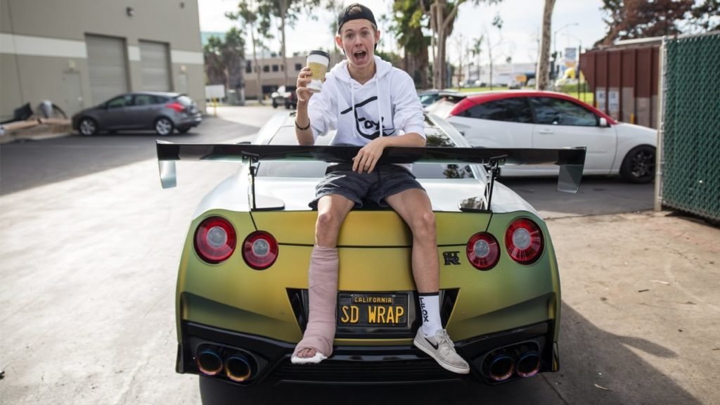 tanner-fox-pro-scooter-riders-get-paid