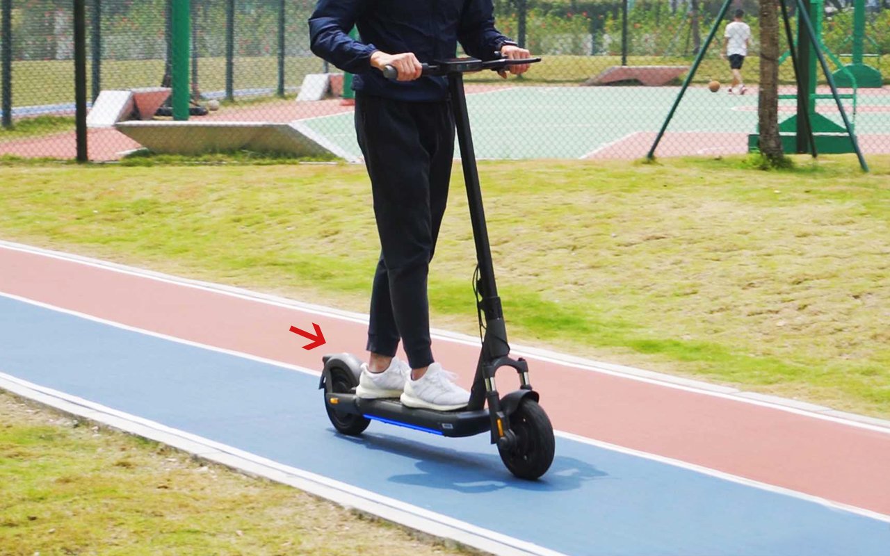 Step-on-the-scooter